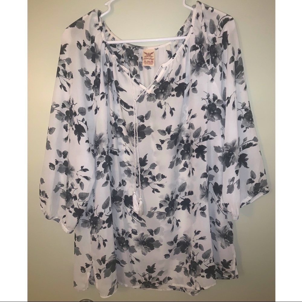 Faded Glory Flowered Blouse